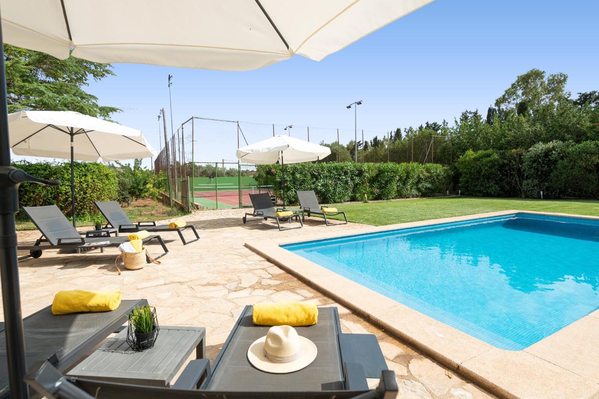 Camproig Holiday Home Alaró Εξωτερικό φωτογραφία