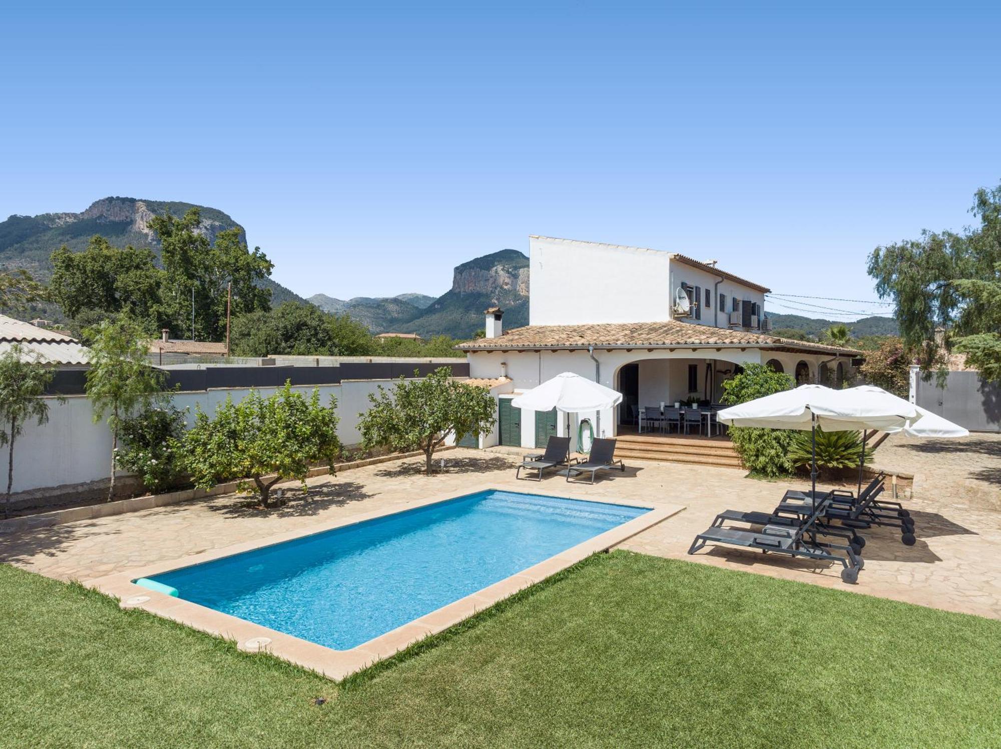 Camproig Holiday Home Alaró Εξωτερικό φωτογραφία